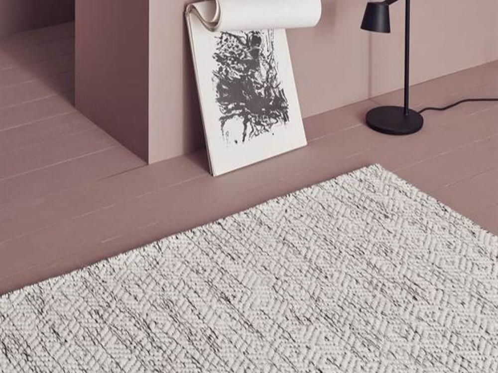 linie-design-nyoko-rug-in-room-oikos-terzis-carpets-rugs-chania-crete-rethymno-blog.jpg