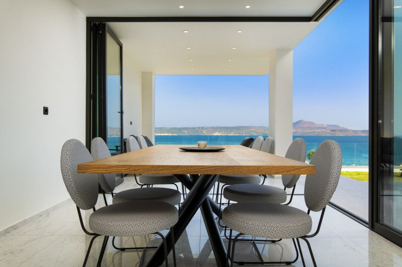 THE PARADISE HILL VILLA