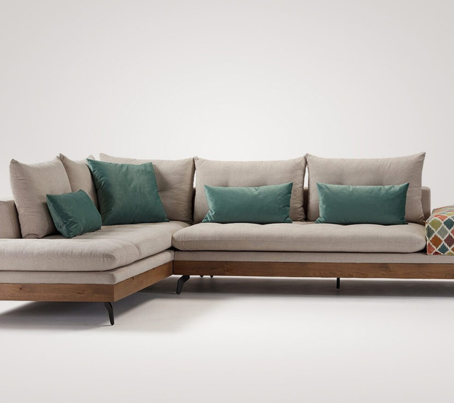 THE AMELIE SOFA