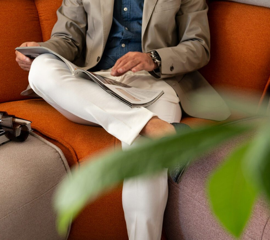 THE JOHNNY SOFA