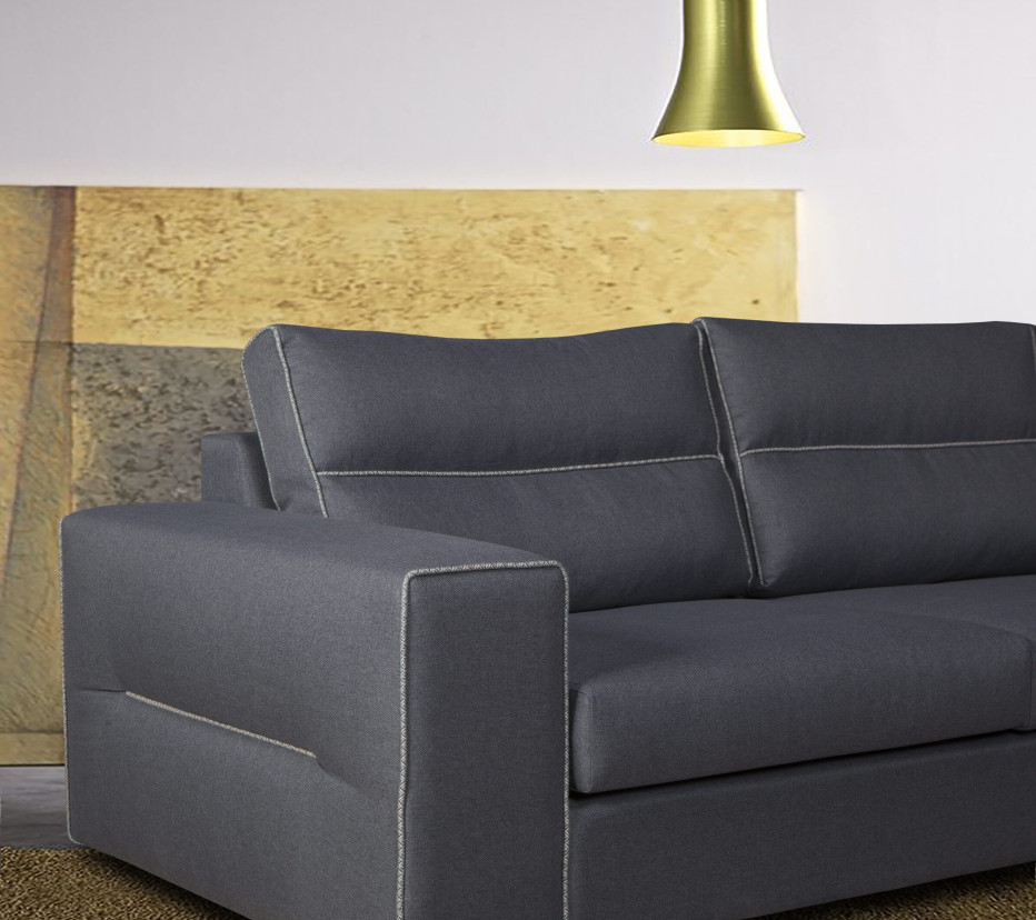 THE AMELIA SOFA