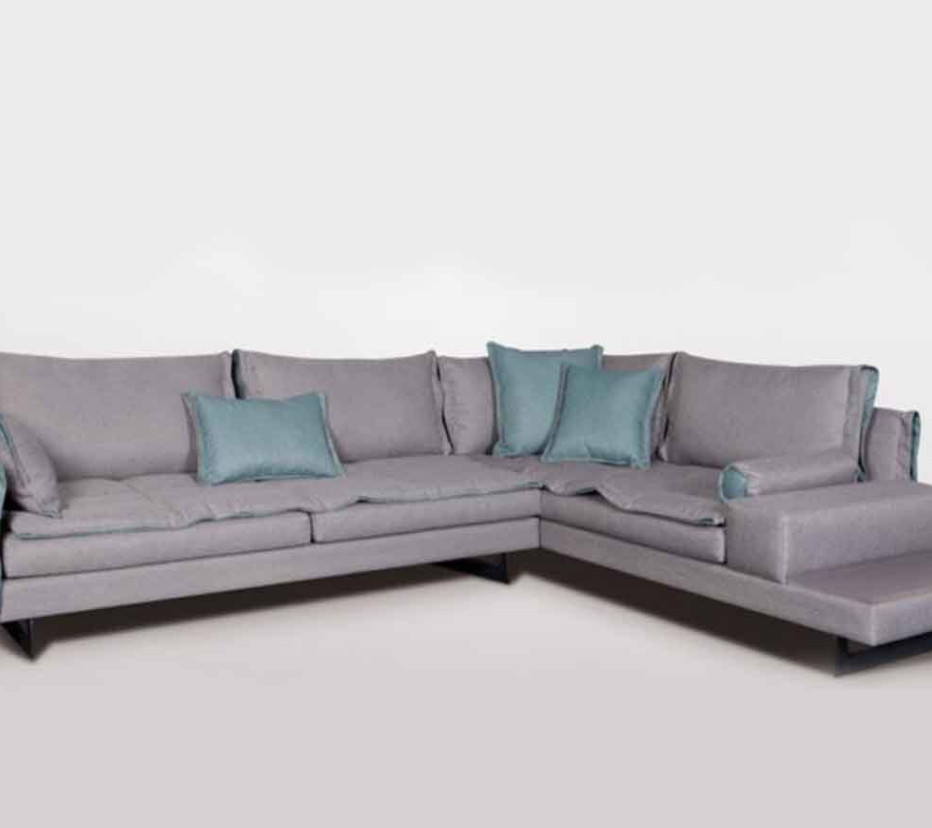 THE LARIA SOFA