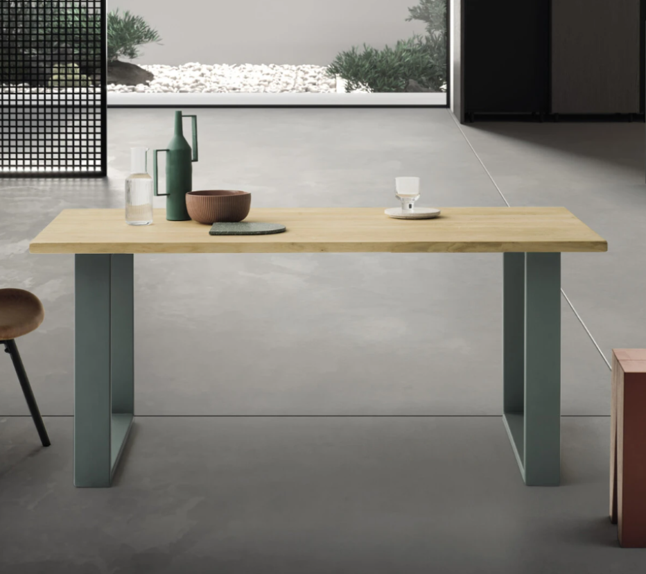 ΤΡΑΠΕΖΑΡΙΑ TOP #33 SQUARE by Devina Nais