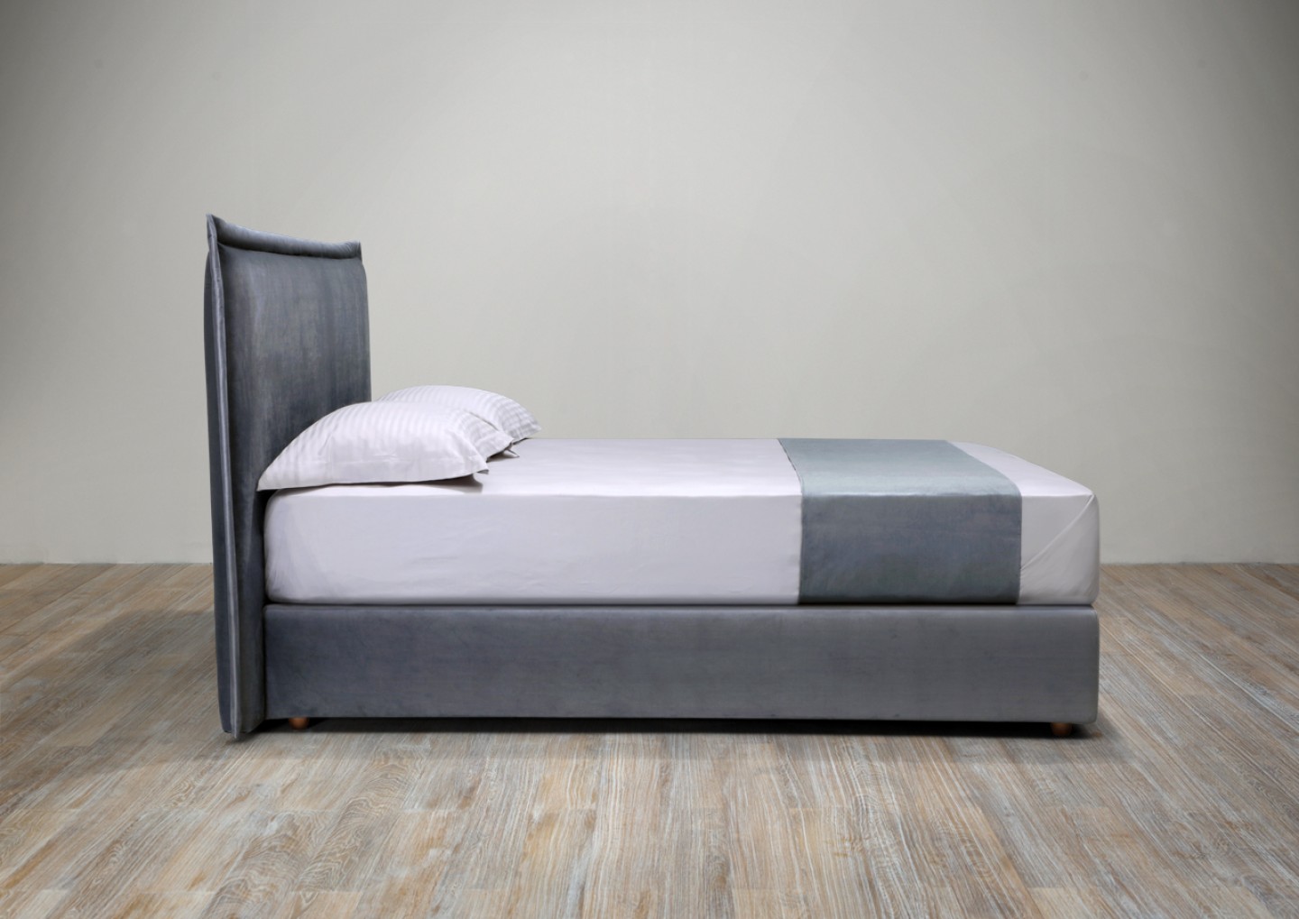 THE BOLD BED by Elite Strom