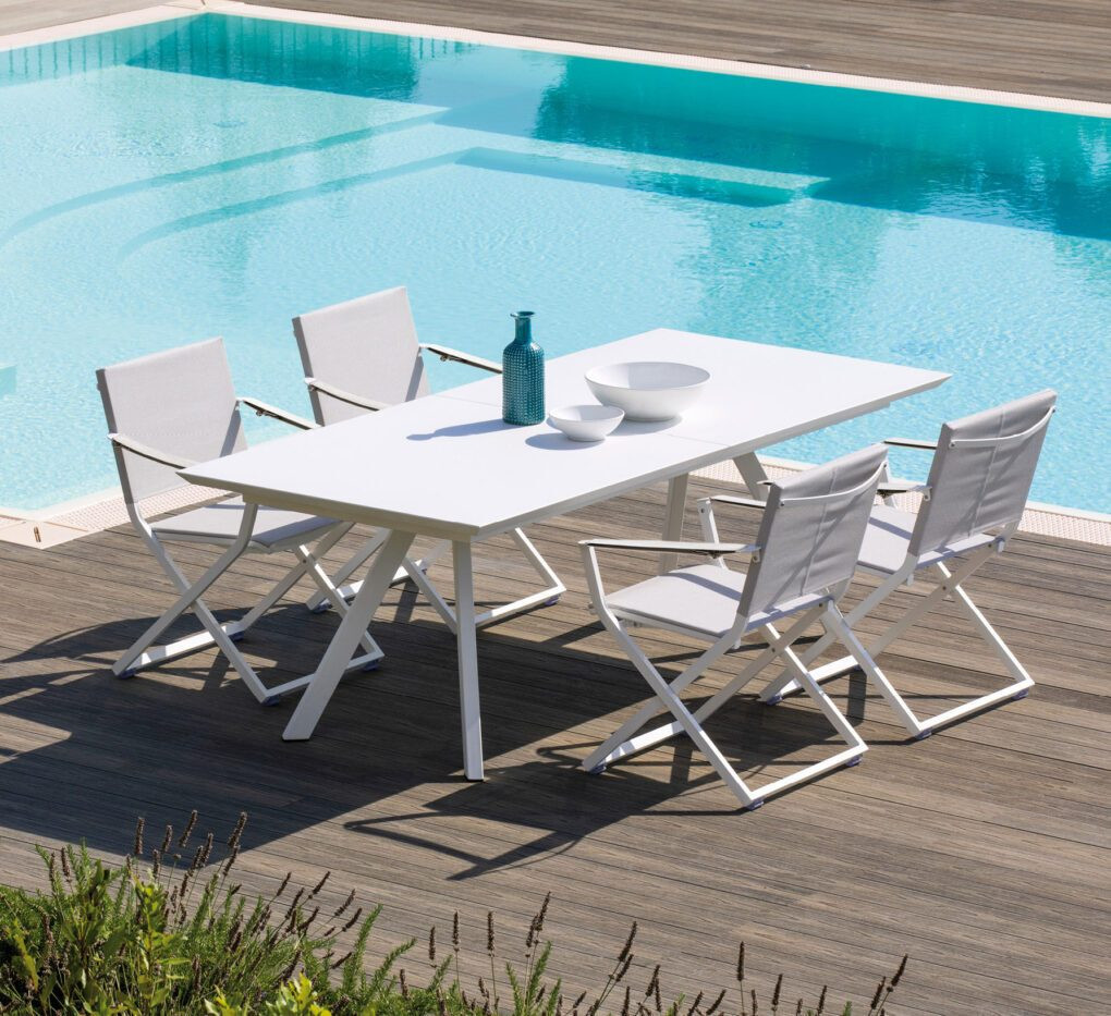 THE FELINI OUTDOOR SET