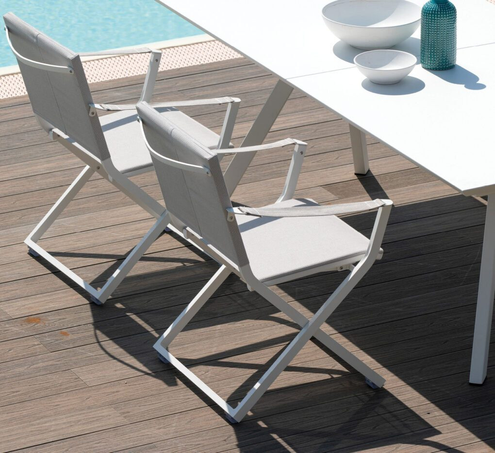 THE FELINI OUTDOOR SET