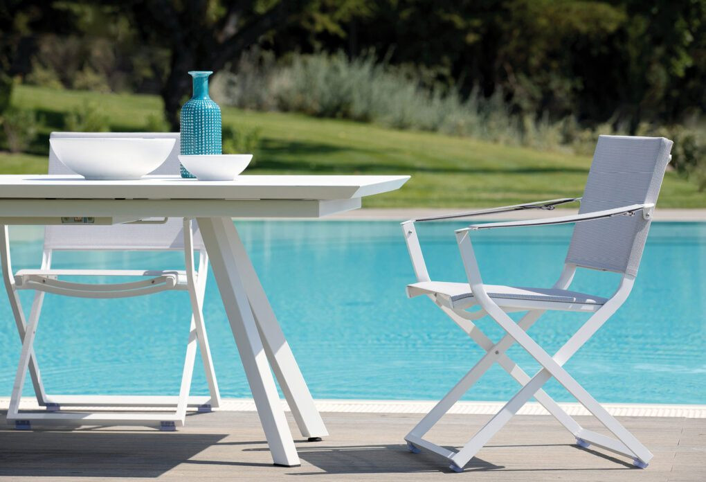 THE FELINI OUTDOOR SET
