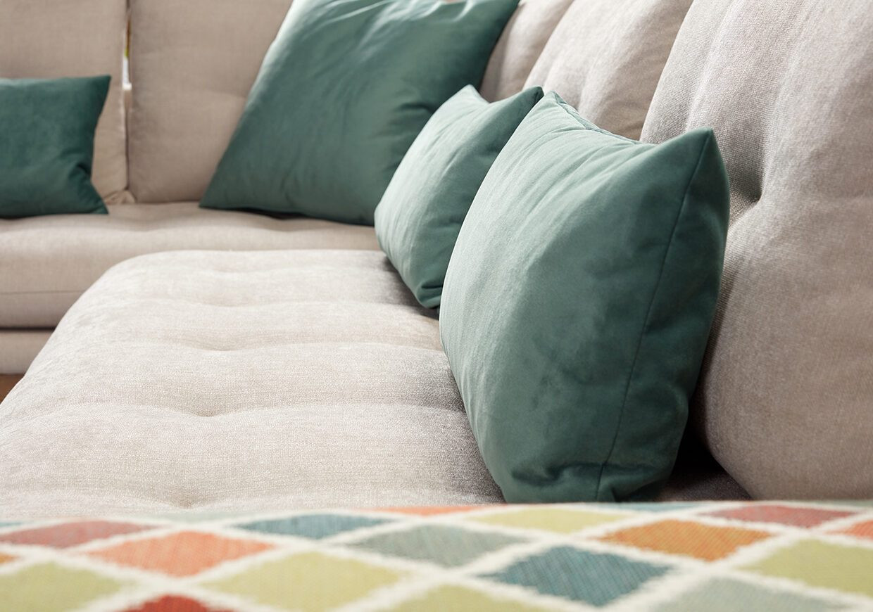 THE AMELIE SOFA