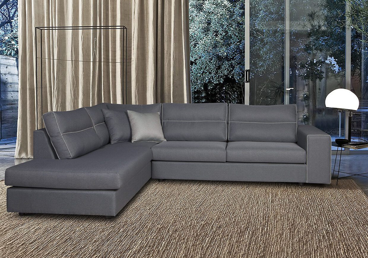 THE AMELIA SOFA