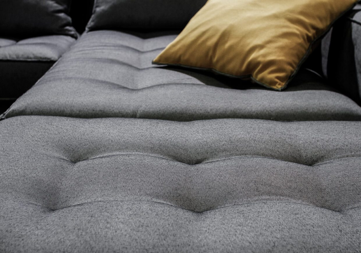 THE WAVES SOFA