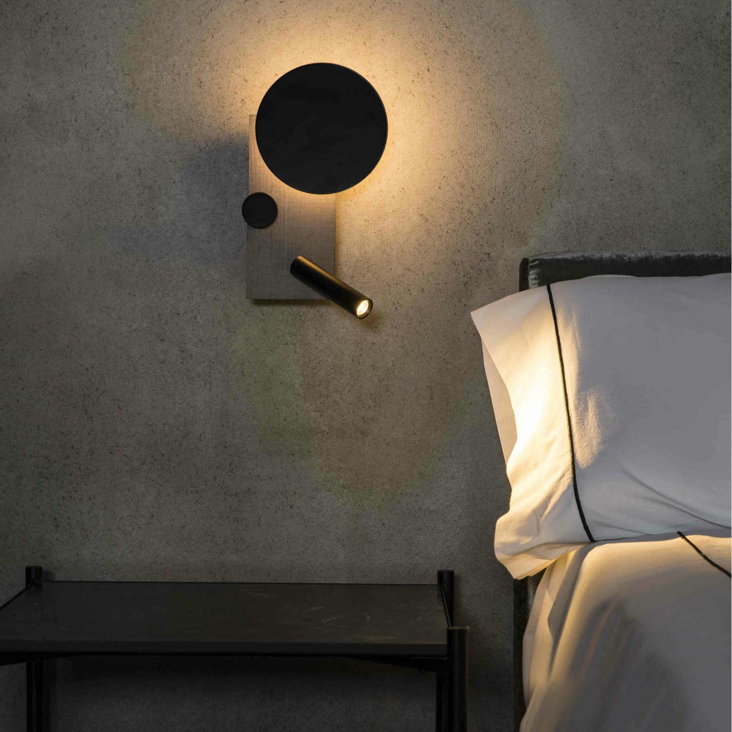 THE KLEE LED WALL LAMP
