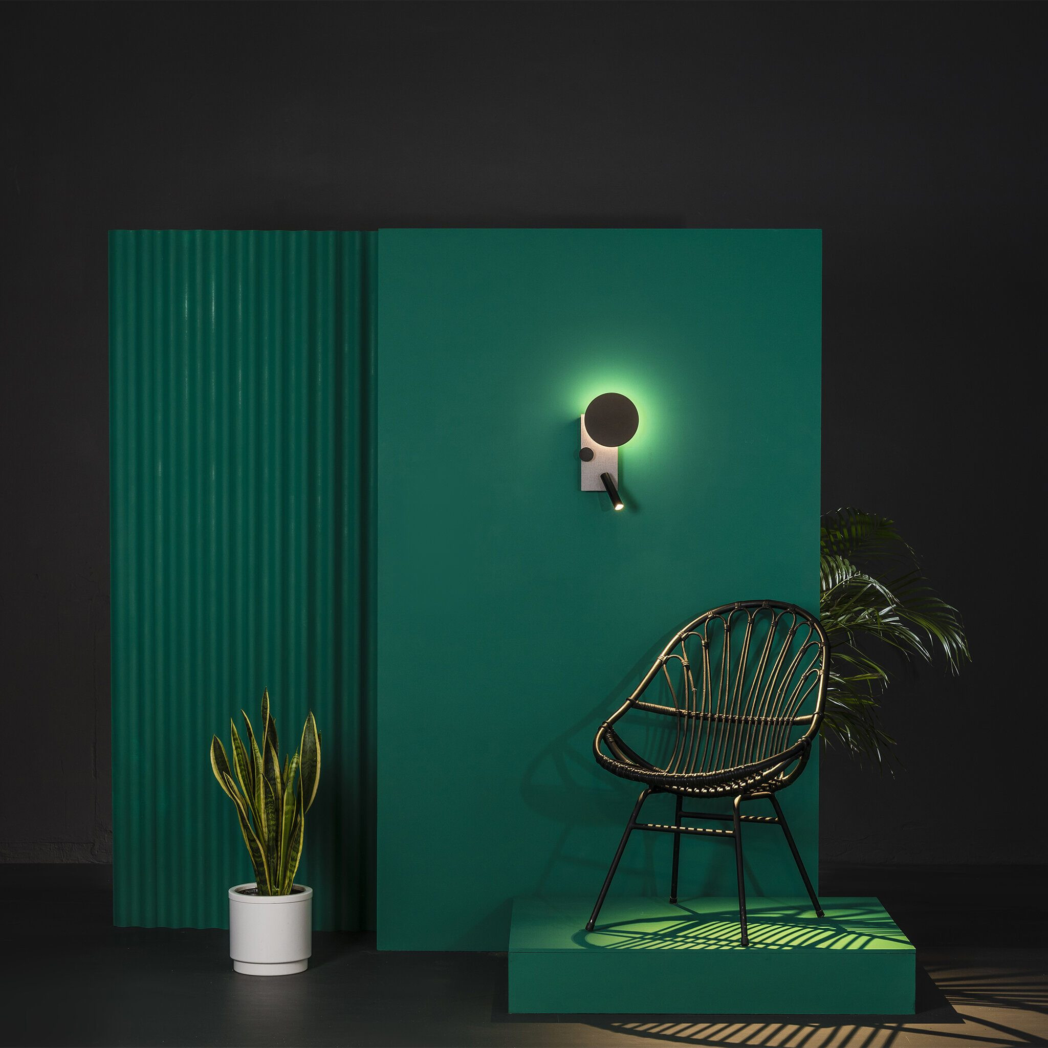 THE KLEE LED WALL LAMP