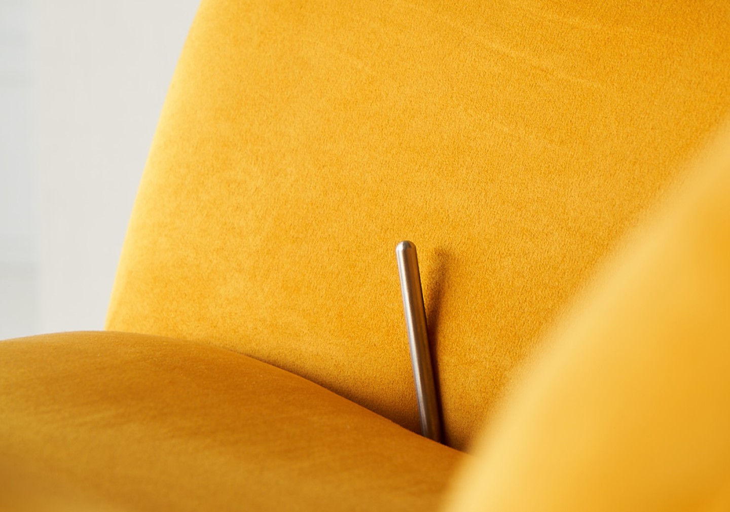 THE YELLOW OMEGA RECLINER