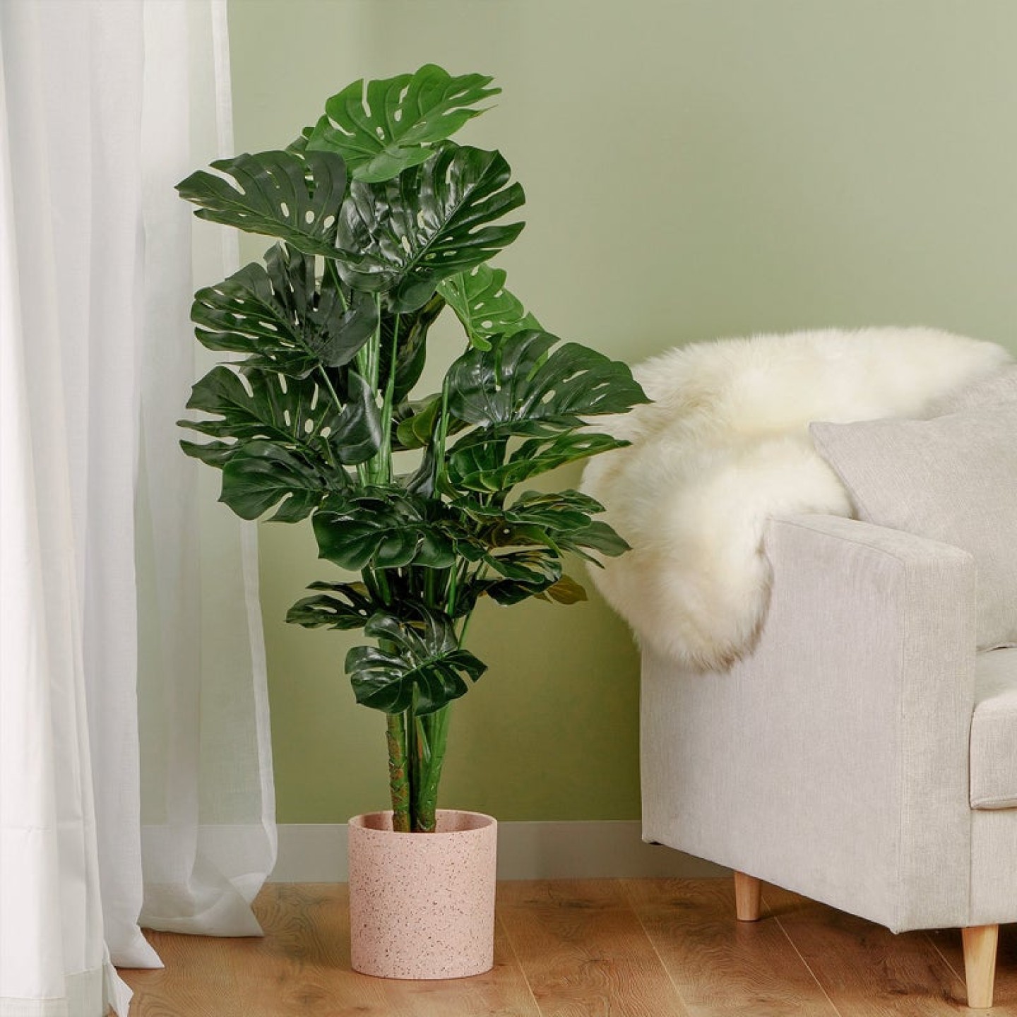 THE MONSTERA FAUX PLANT