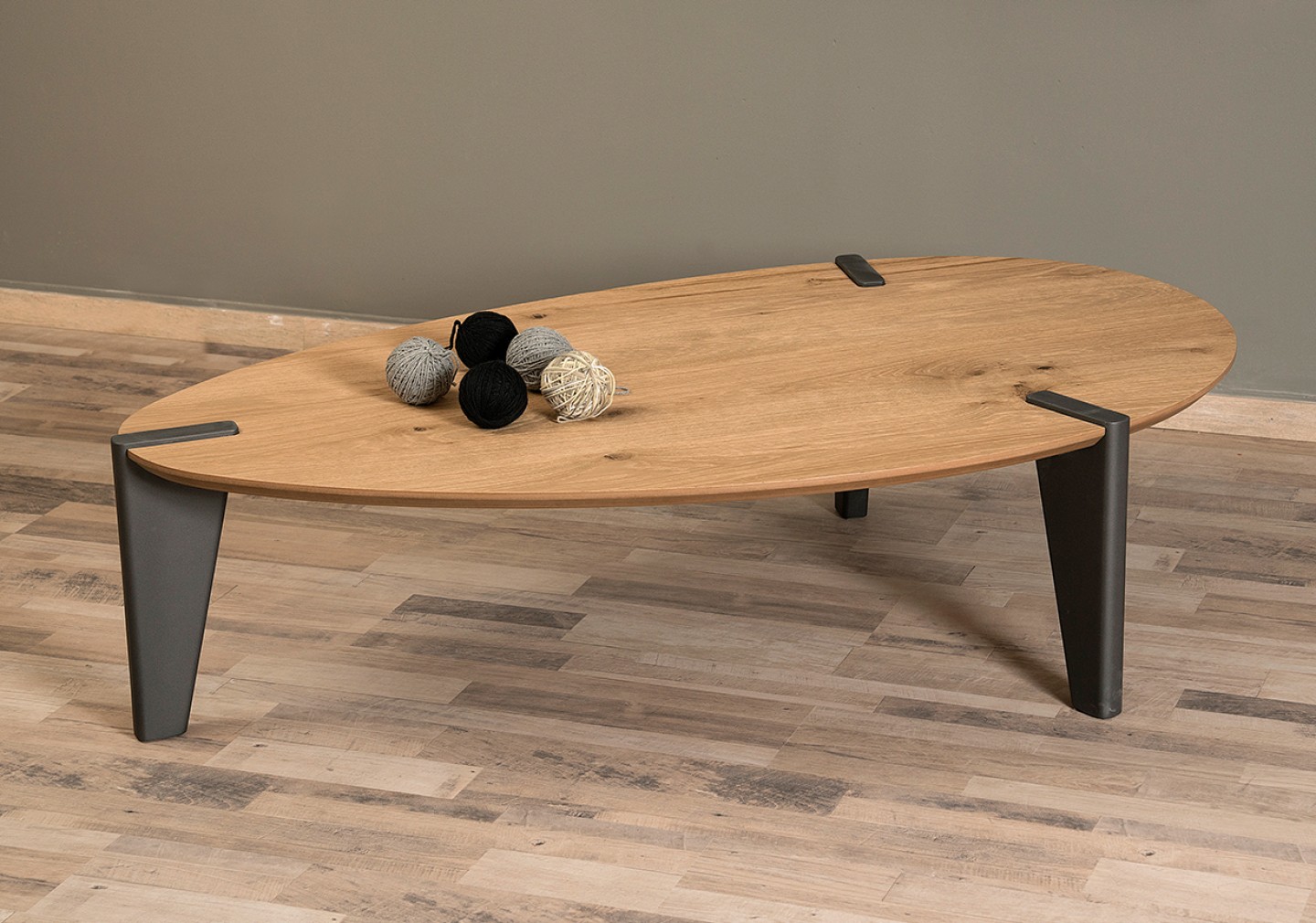 THE EARTH COFFEE TABLE