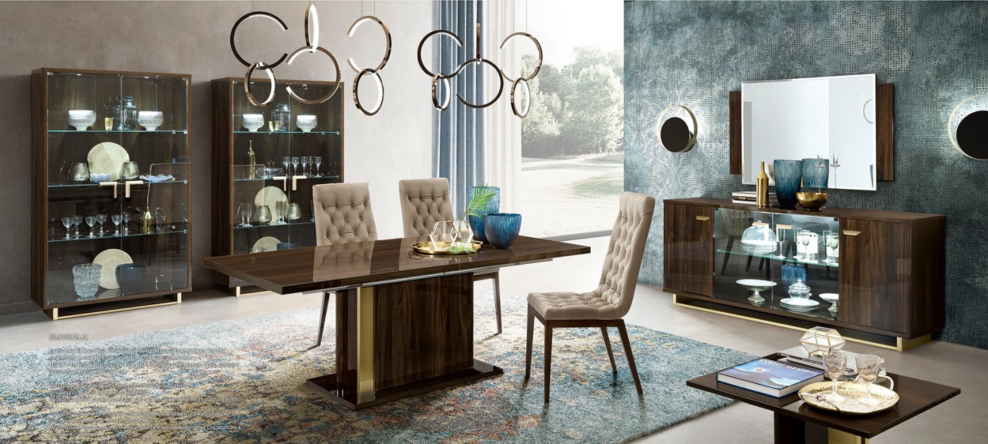 THE VOLARE CLASSIC DINNING TABLE