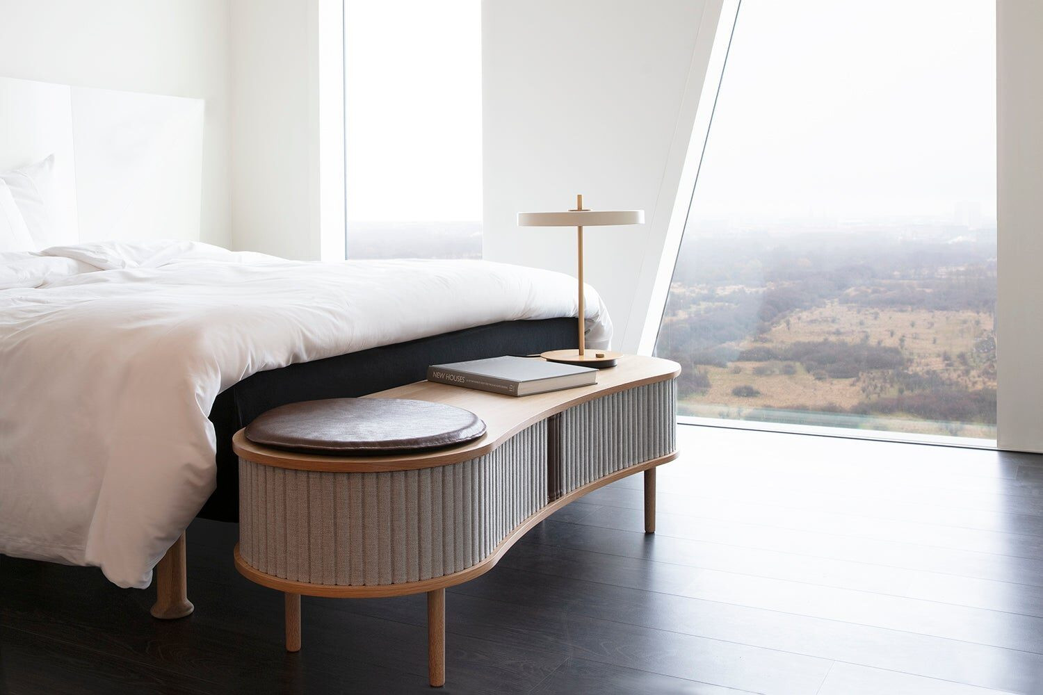 THE AUDACIOUS TV BENCH