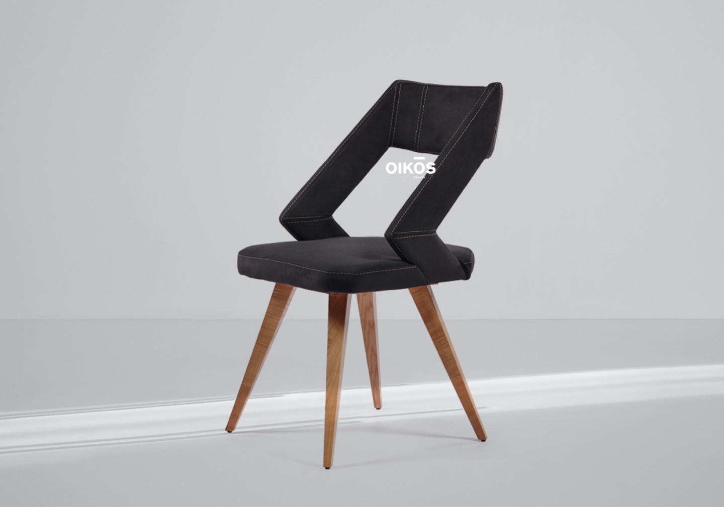 THE NEW BOSTON DINING CHAIR