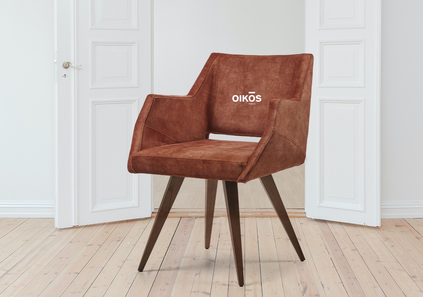 THE PHOENIX DINING CHAIR