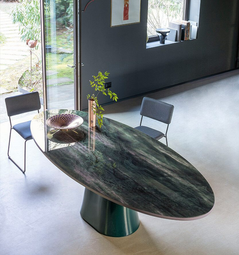TABLE TOP MATERIAL: PORCELANATO (or CERAMIC)