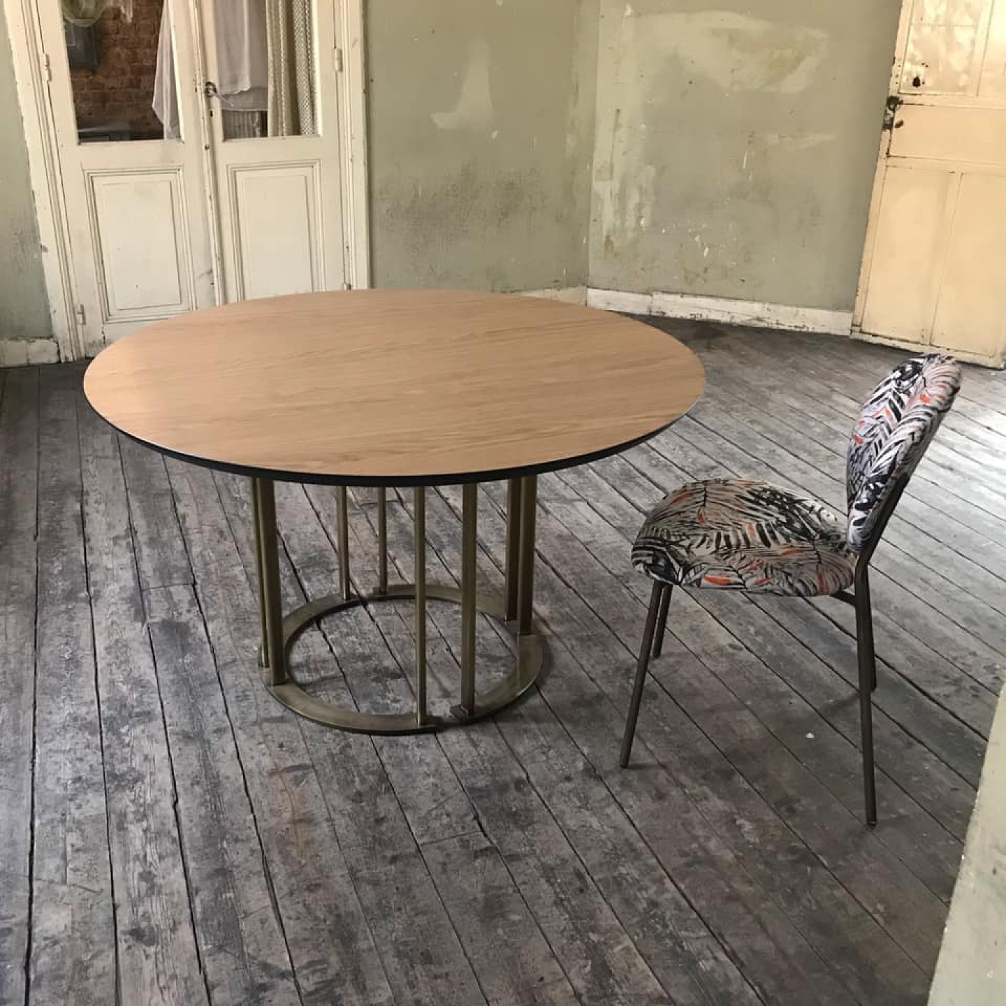 THE LEVI DINING CHAIR