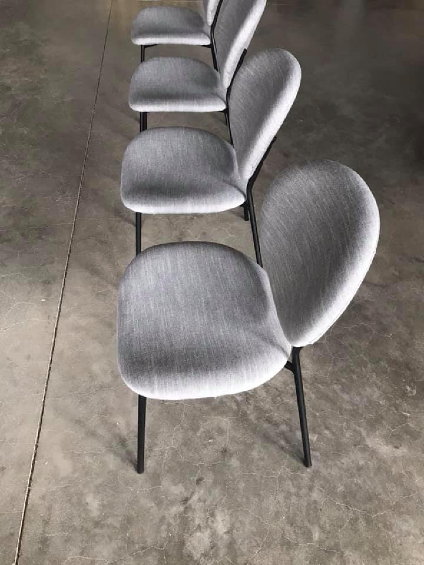 THE LEVI DINING CHAIR