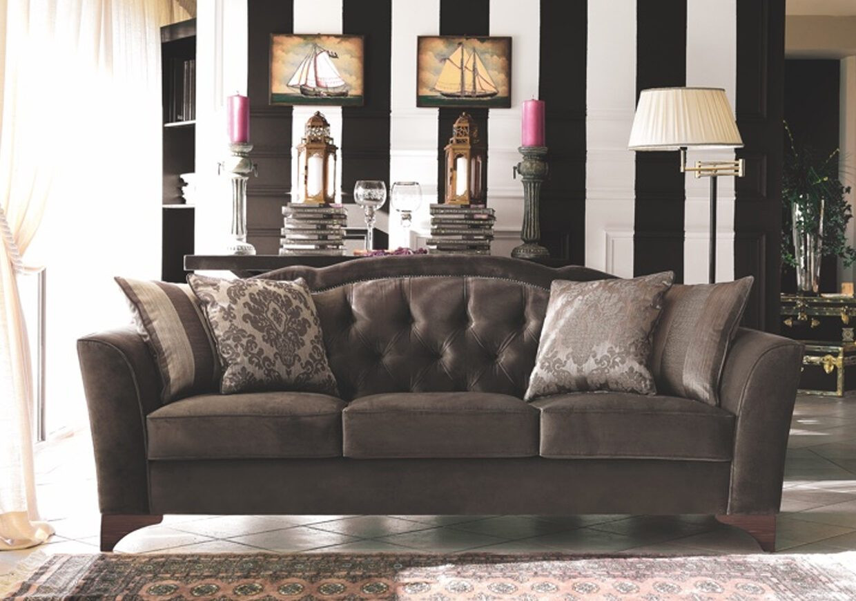 THE IRIS CLASSIC SOFA