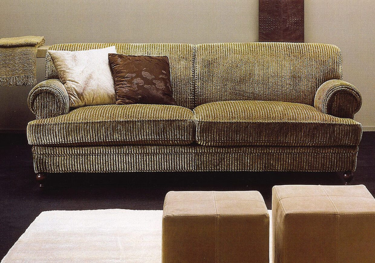 THE KARA CLASSIC SOFA