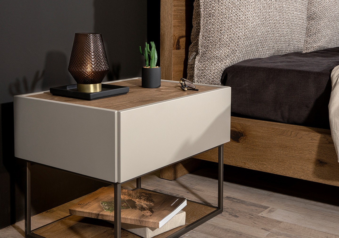 BEDSIDE-CONSOLE EASY