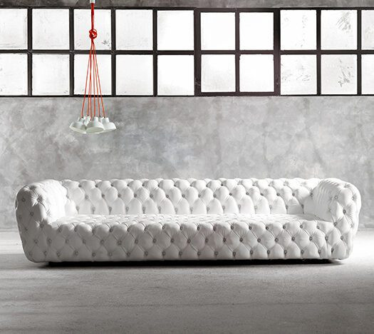 THE LOLA SOFA