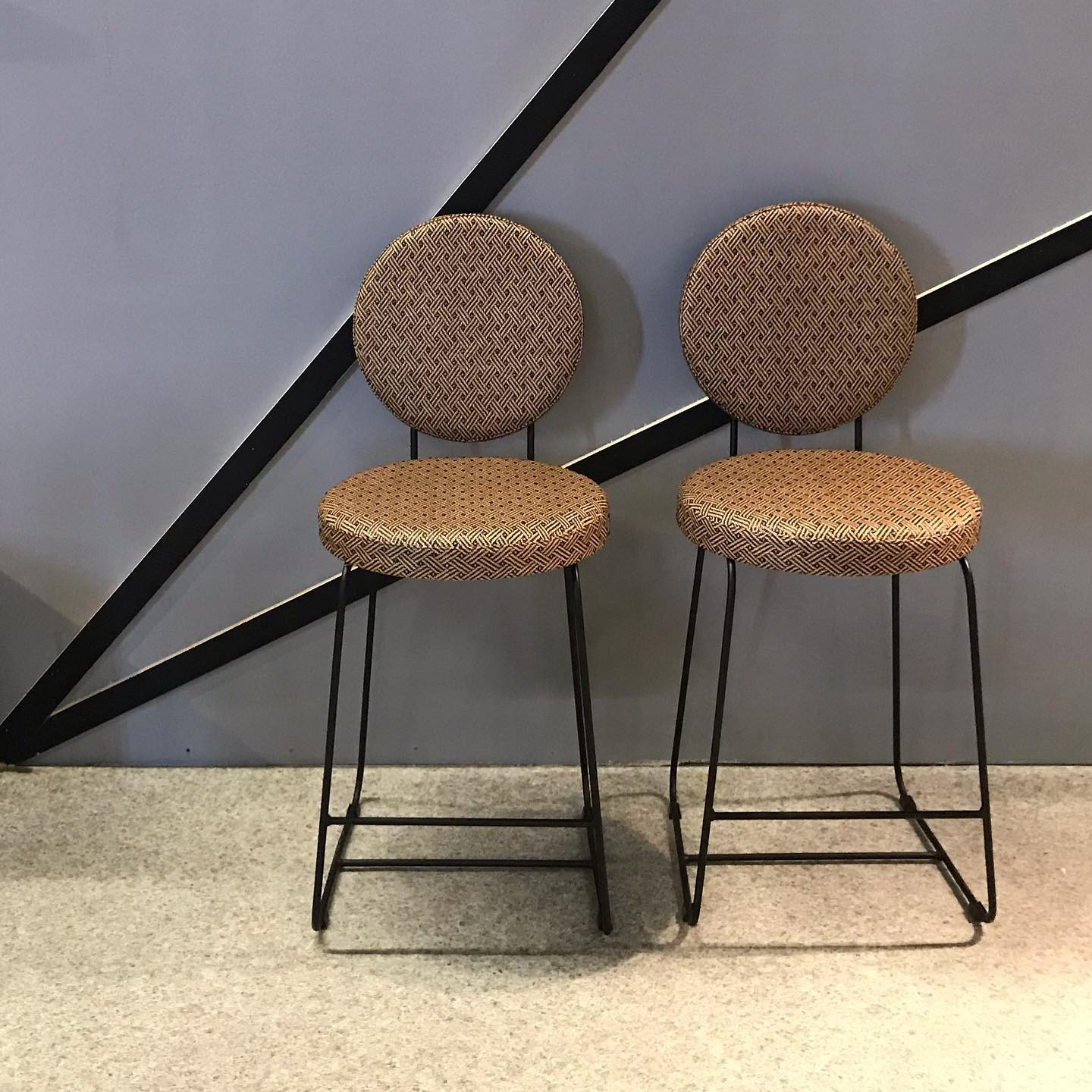 THE BASIL BAR STOOL
