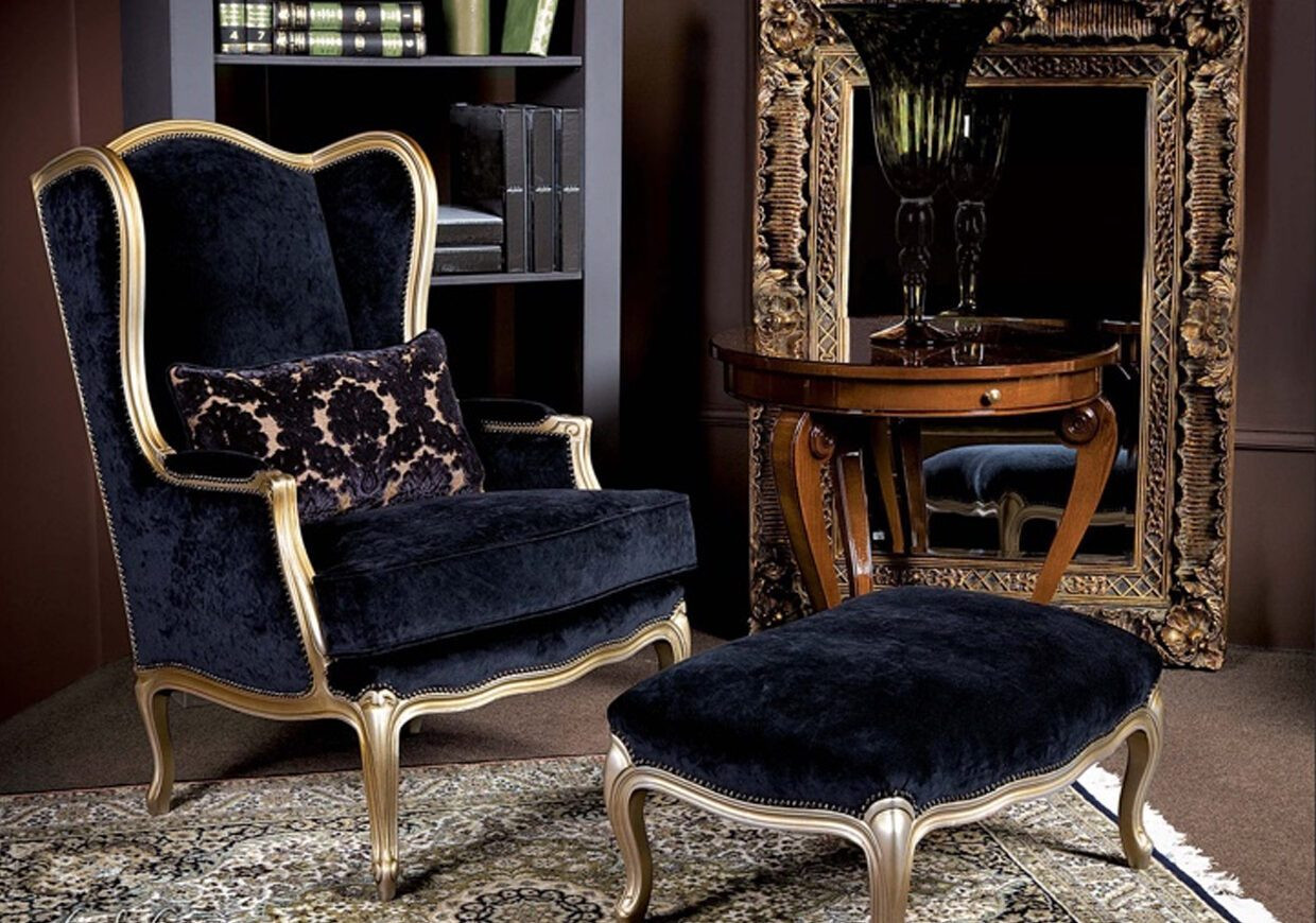 THE QUEEN CLASSIC ARMCHAIR