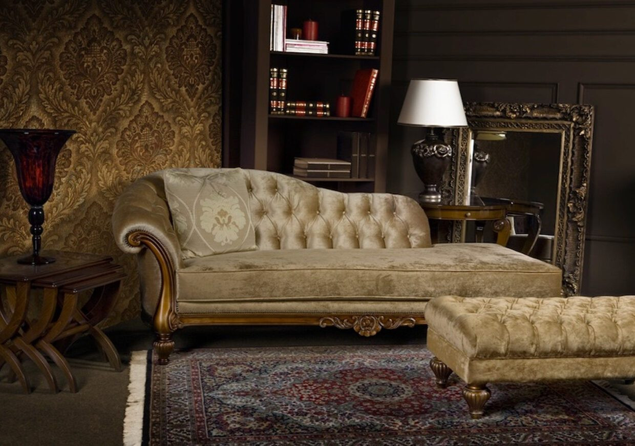 THE VENEZIA CLASSIC DAYBED