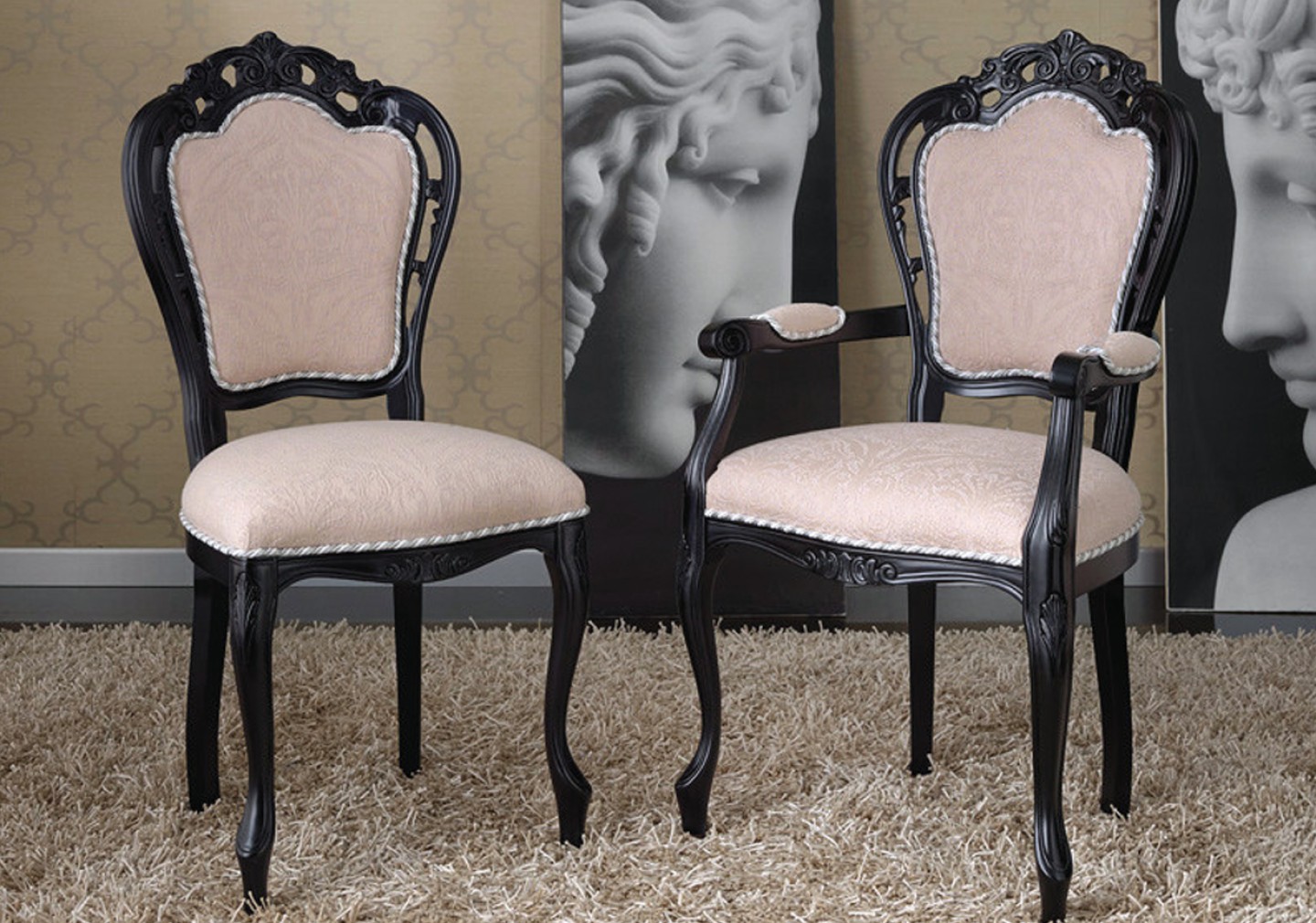 THE VITTORIA CLASSIC DINING CHAIR
