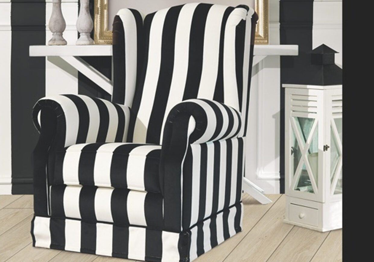 THE ZEBRA CLASSIC ARMCHAIR