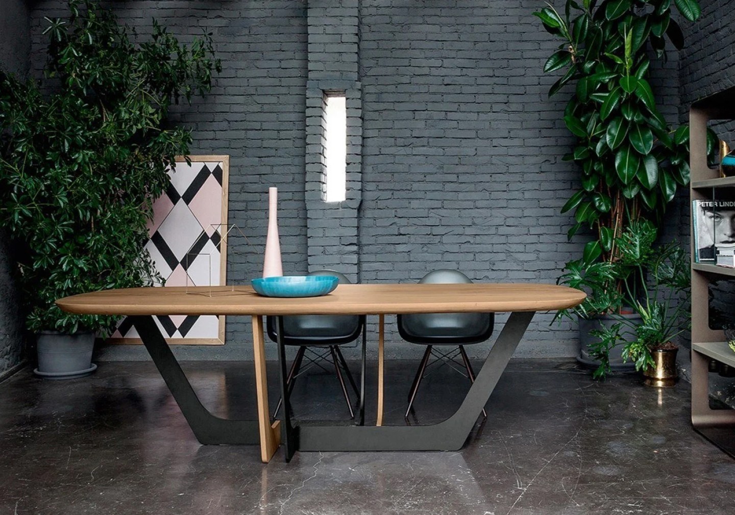 THE COSMOPOLITAN FREE DINING TABLE BY DEVINA NAIS