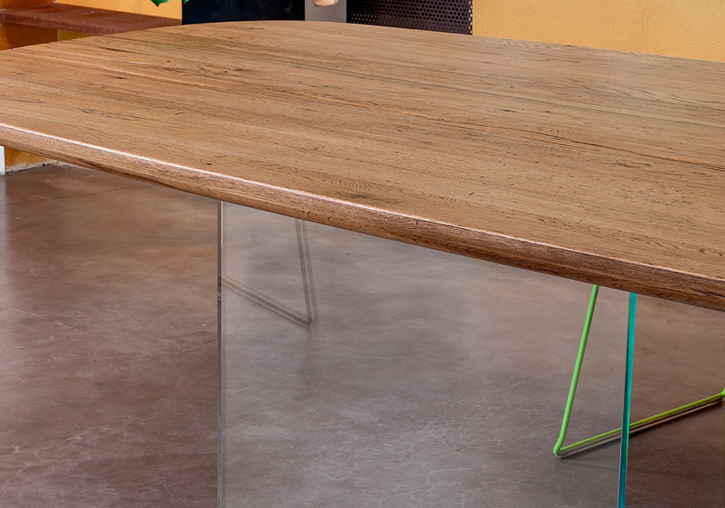 THE COSMOPOLITAN FREE DINING TABLE BY DEVINA NAIS