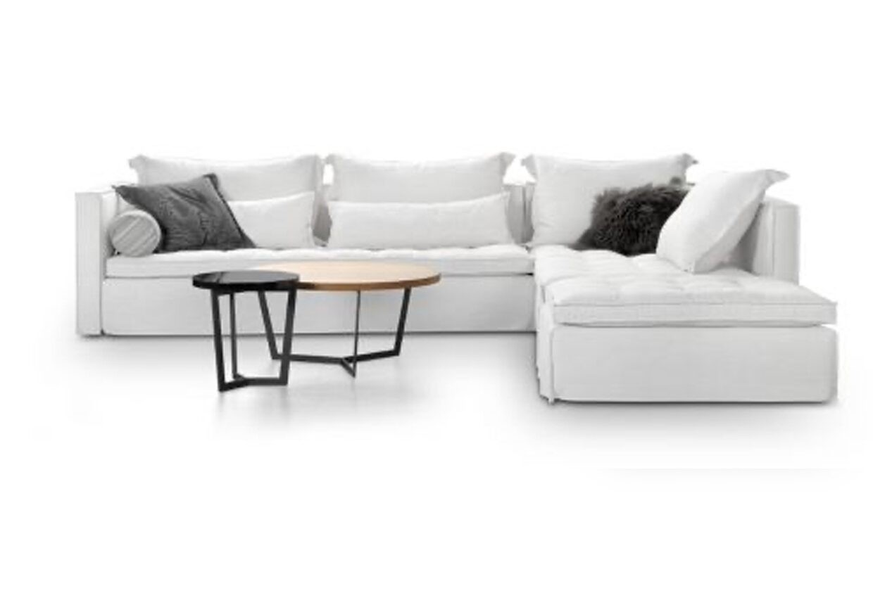 THE HAREM SOFA