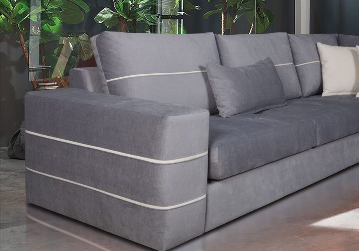 THE CHARLOTTE SOFA