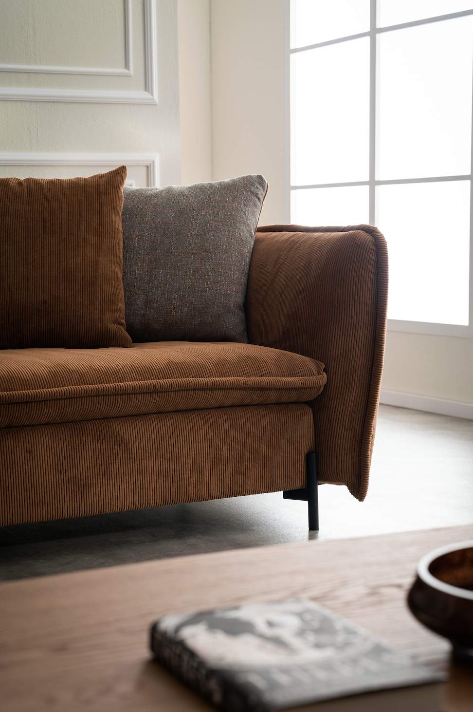 THE JOVIE SOFA