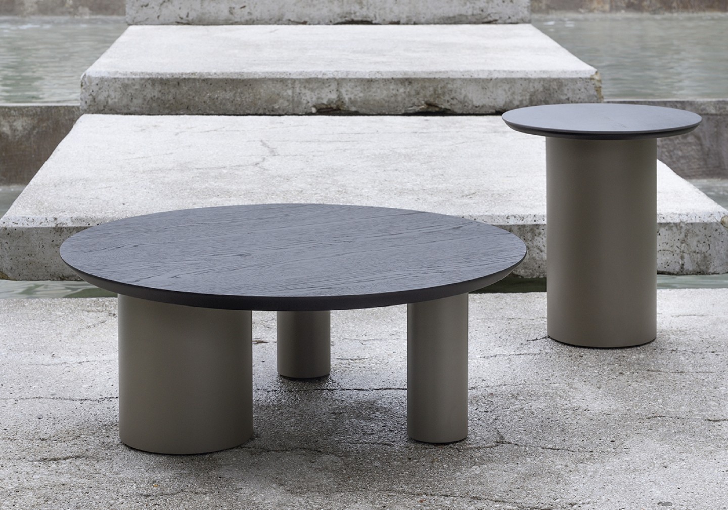 THE NORA ROUND COFFEE TABLE