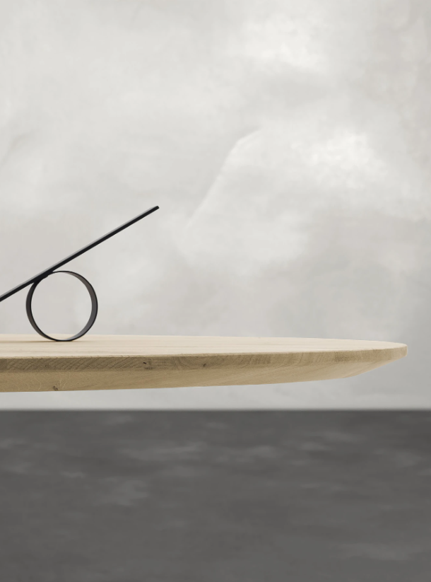 THE TOP DAYTONA MONOLITH DINNER TABLE by Devina Nais